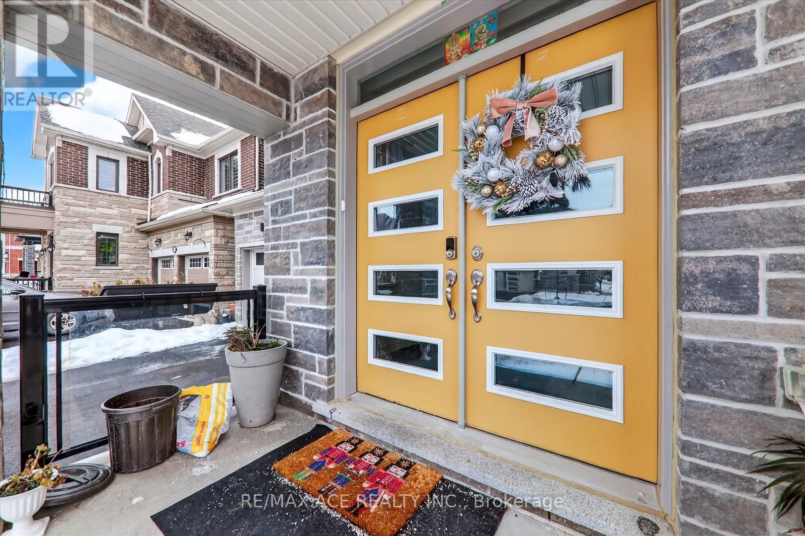 1419 MOCKINGBIRD SQUARE Image 4