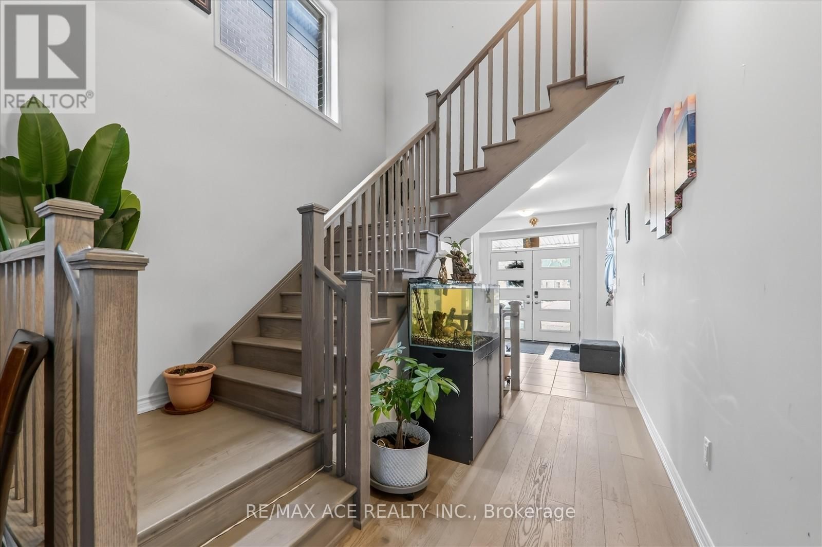 1419 MOCKINGBIRD SQUARE Image 7