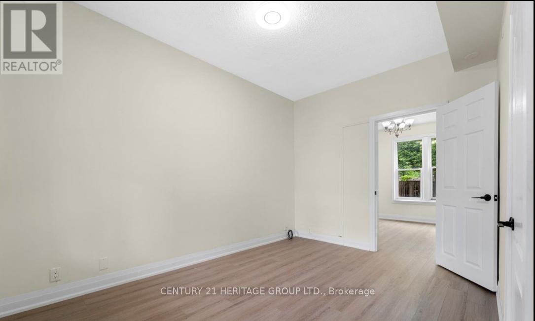 254 BRUCE STREET Image 4