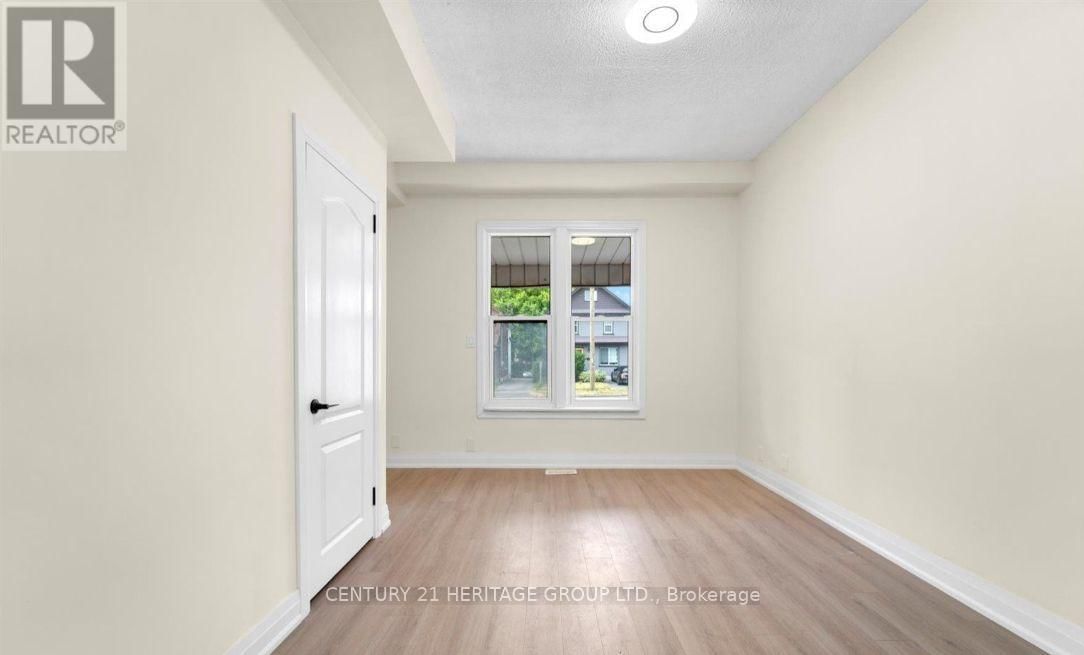 254 BRUCE STREET Image 7