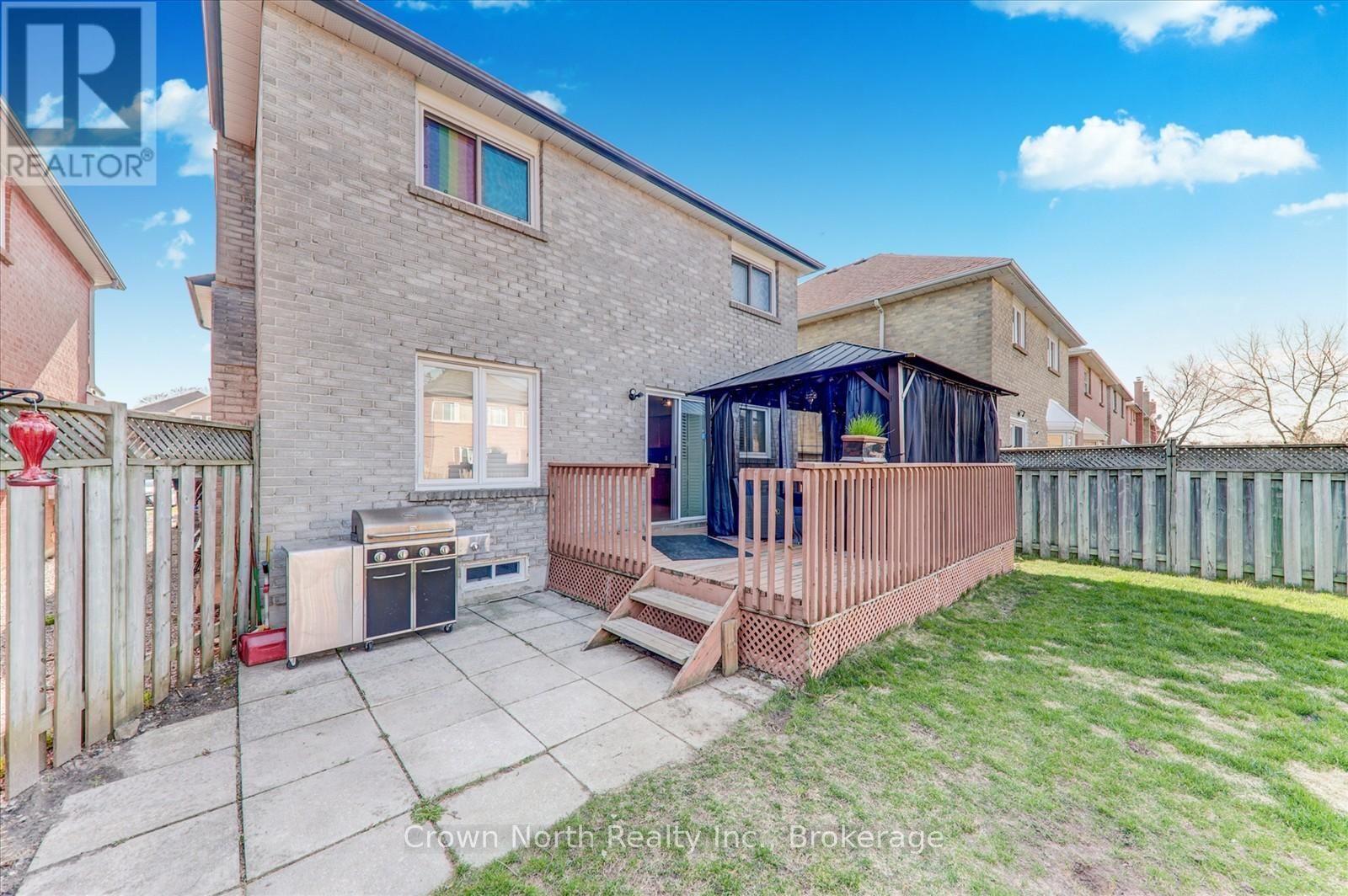 17 PLUMROSE BOULEVARD Image 38
