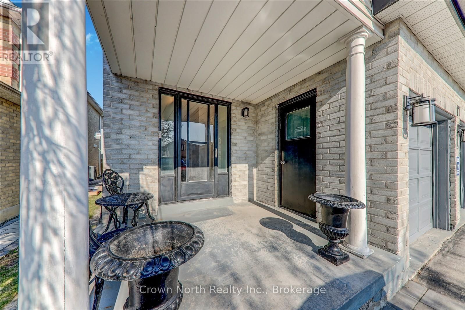 17 PLUMROSE BOULEVARD Image 4