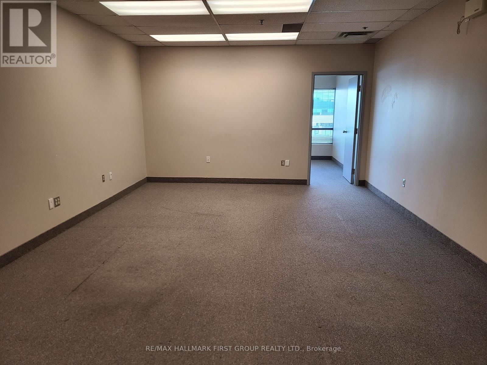 255 - 1099 KINGSTON ROAD Image 4