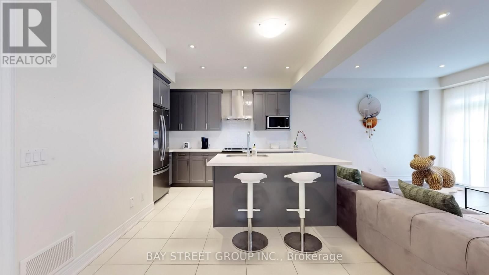 110 CHRISTINE ELLIOTT AVENUE Image 11