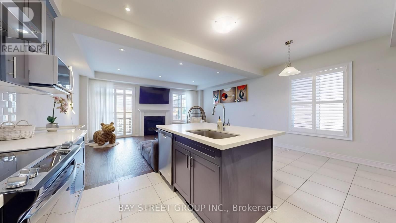 110 CHRISTINE ELLIOTT AVENUE Image 12