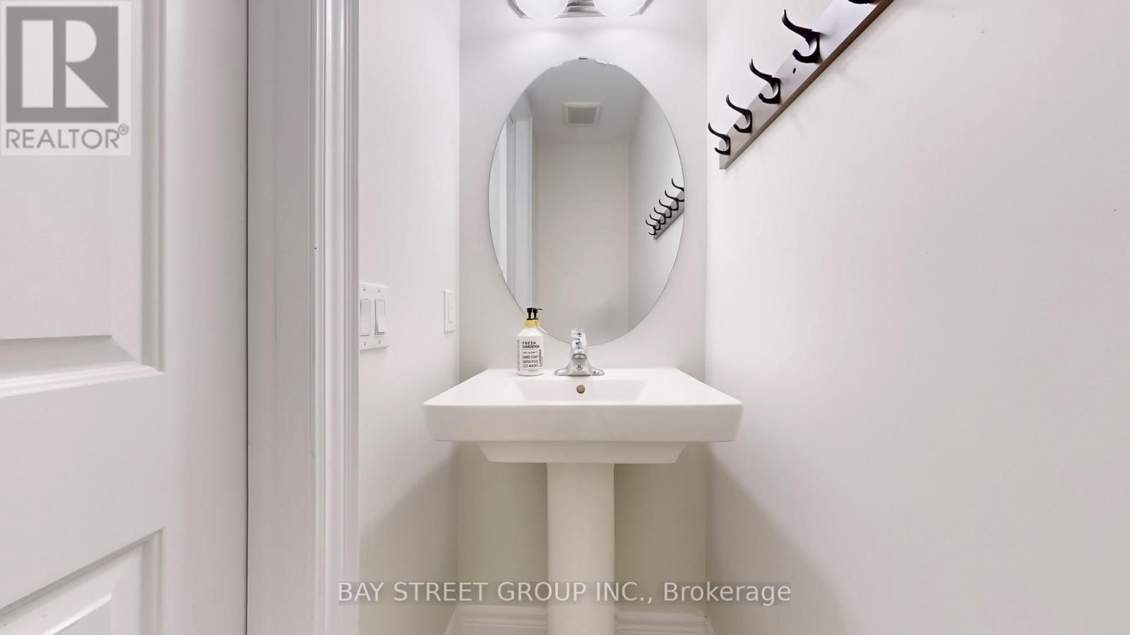 110 CHRISTINE ELLIOTT AVENUE Image 14