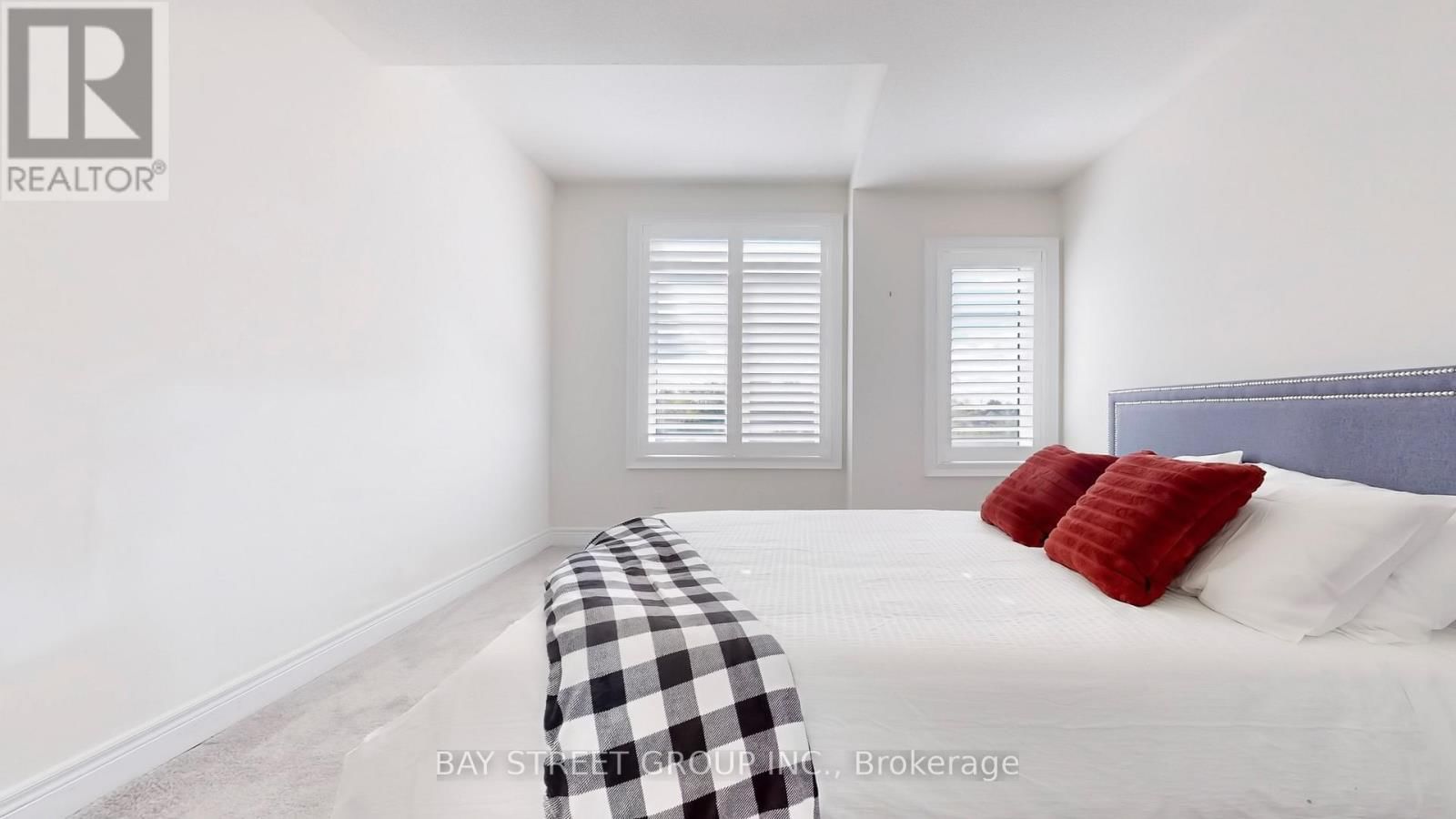 110 CHRISTINE ELLIOTT AVENUE Image 24