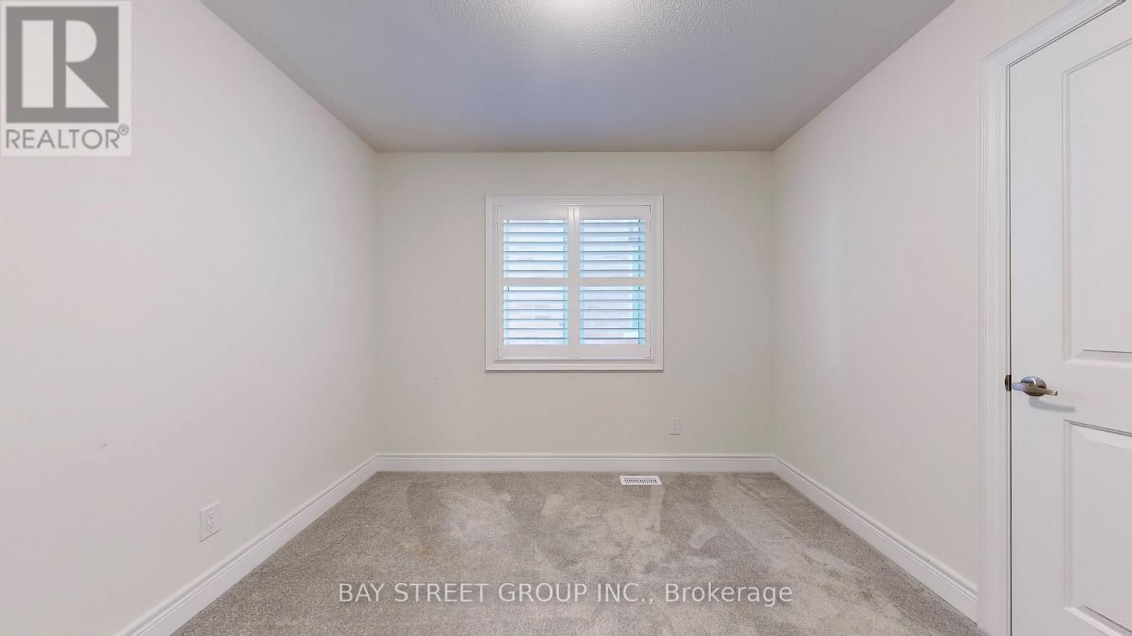 110 CHRISTINE ELLIOTT AVENUE Image 28