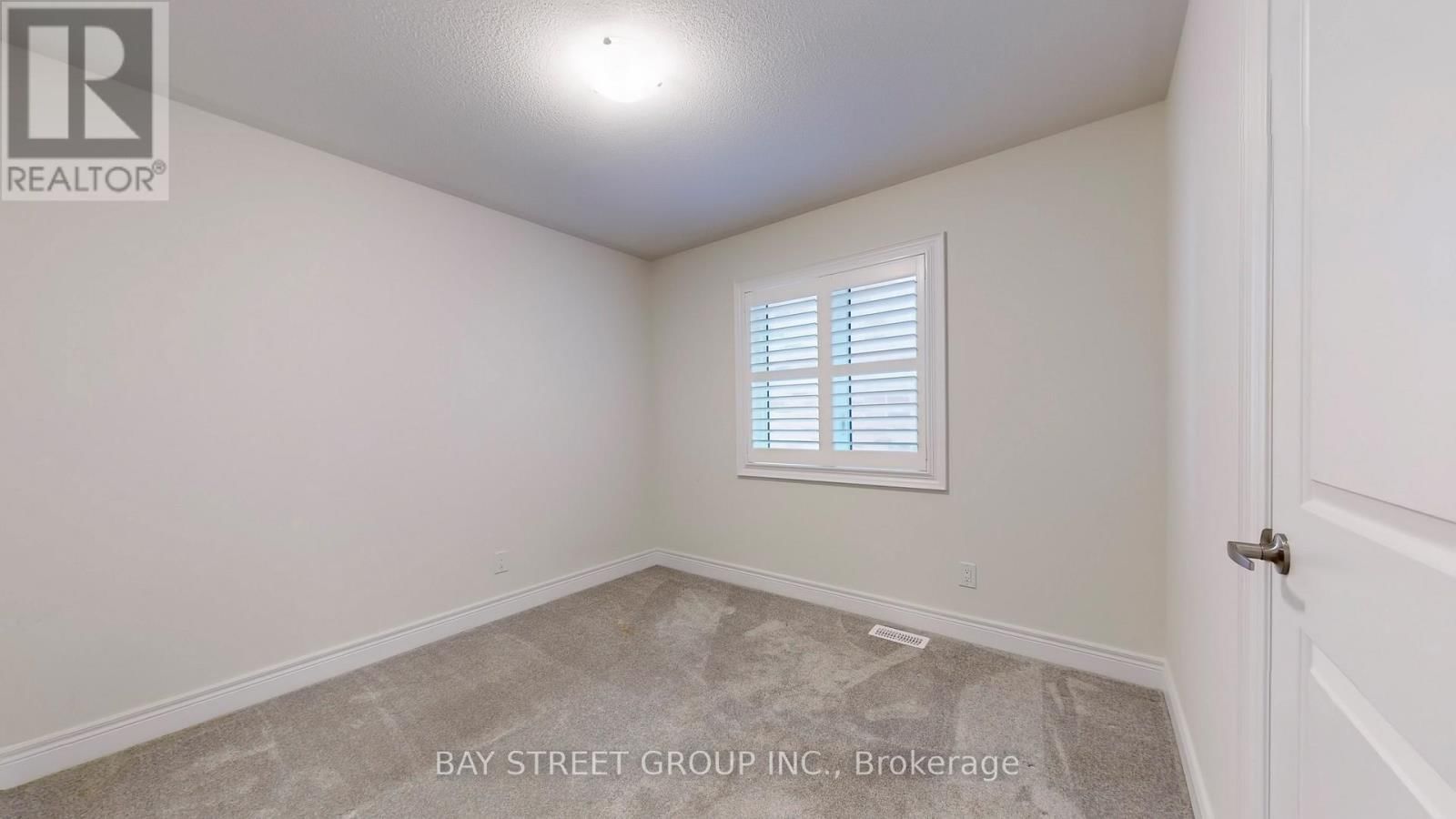 110 CHRISTINE ELLIOTT AVENUE Image 29