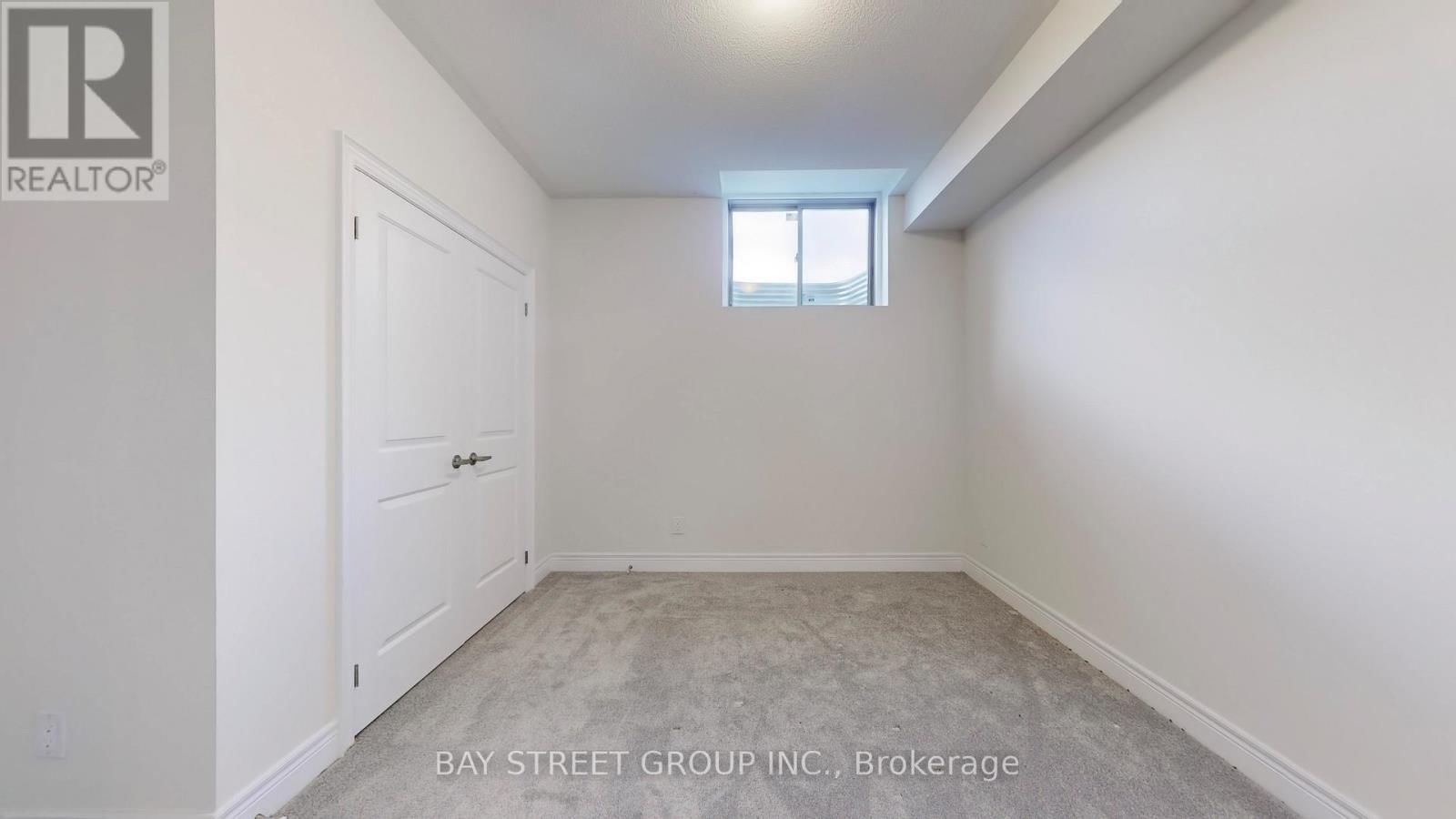 110 CHRISTINE ELLIOTT AVENUE Image 34