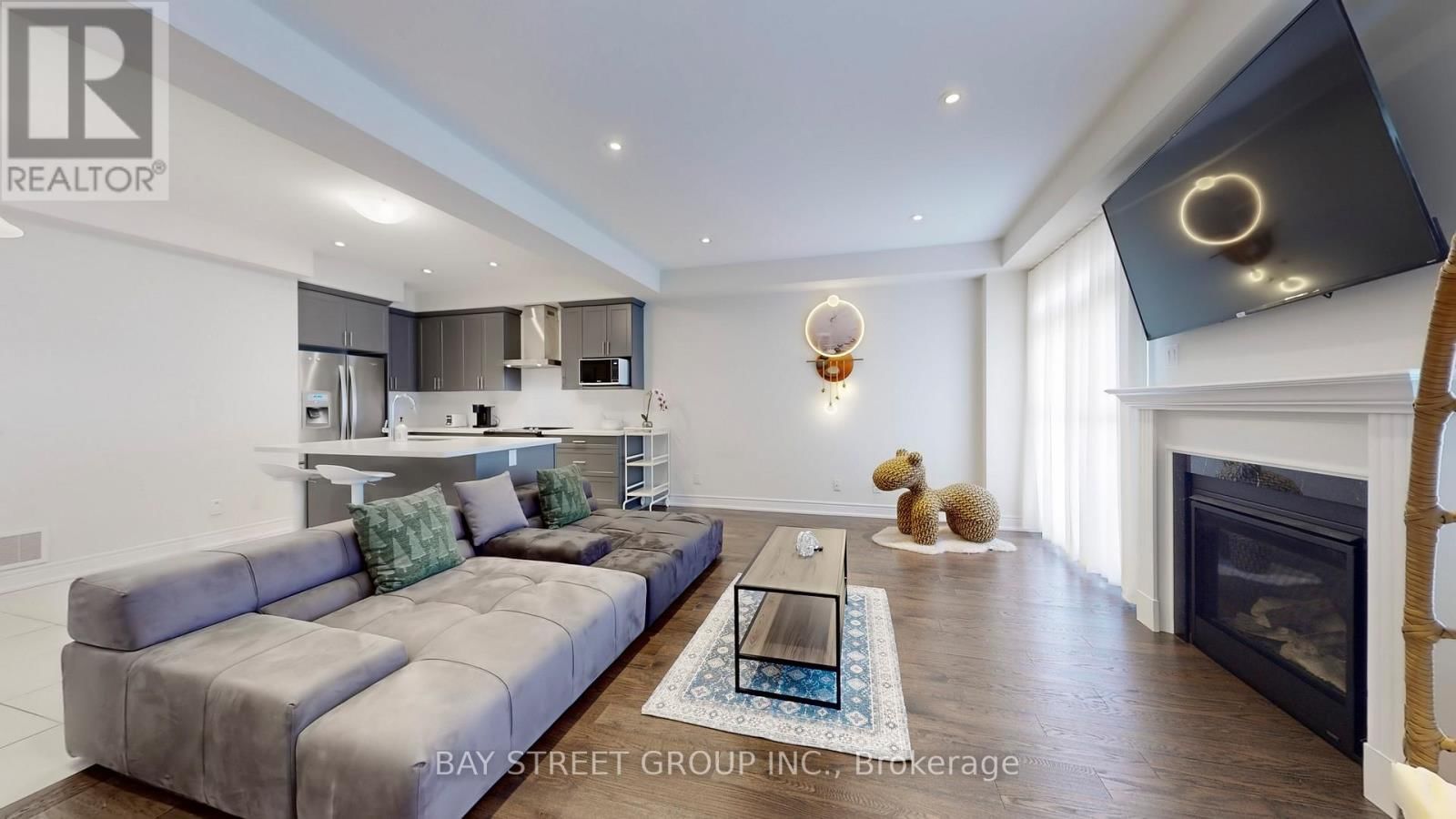 110 CHRISTINE ELLIOTT AVENUE Image 4