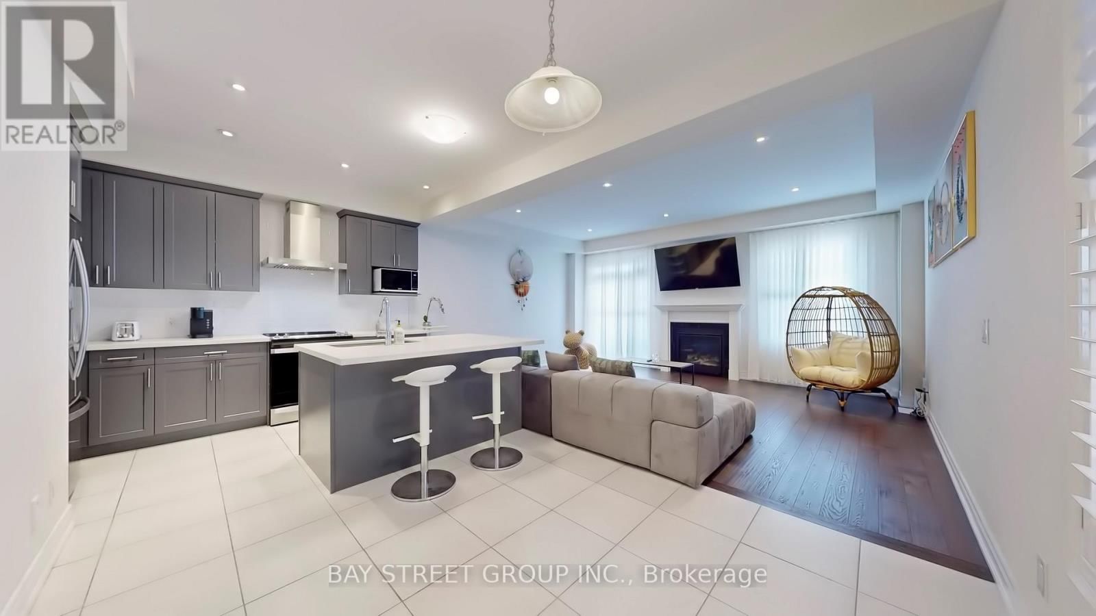 110 CHRISTINE ELLIOTT AVENUE Image 9