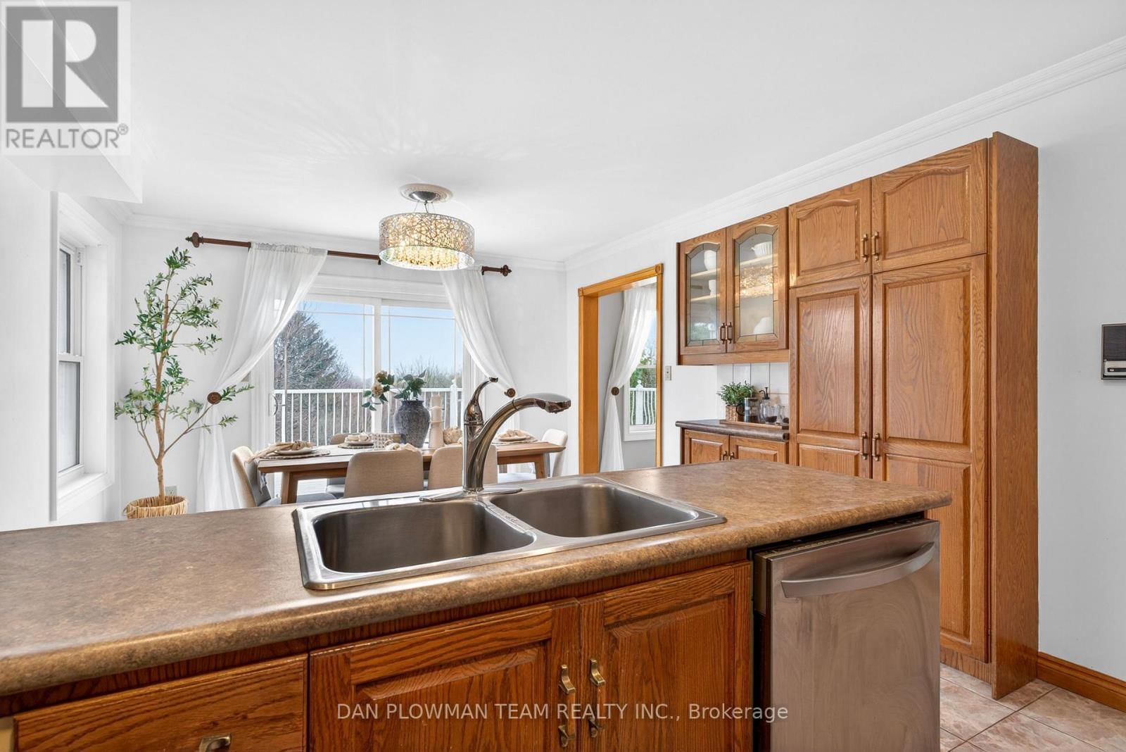 357 POWELL ROAD Image 13