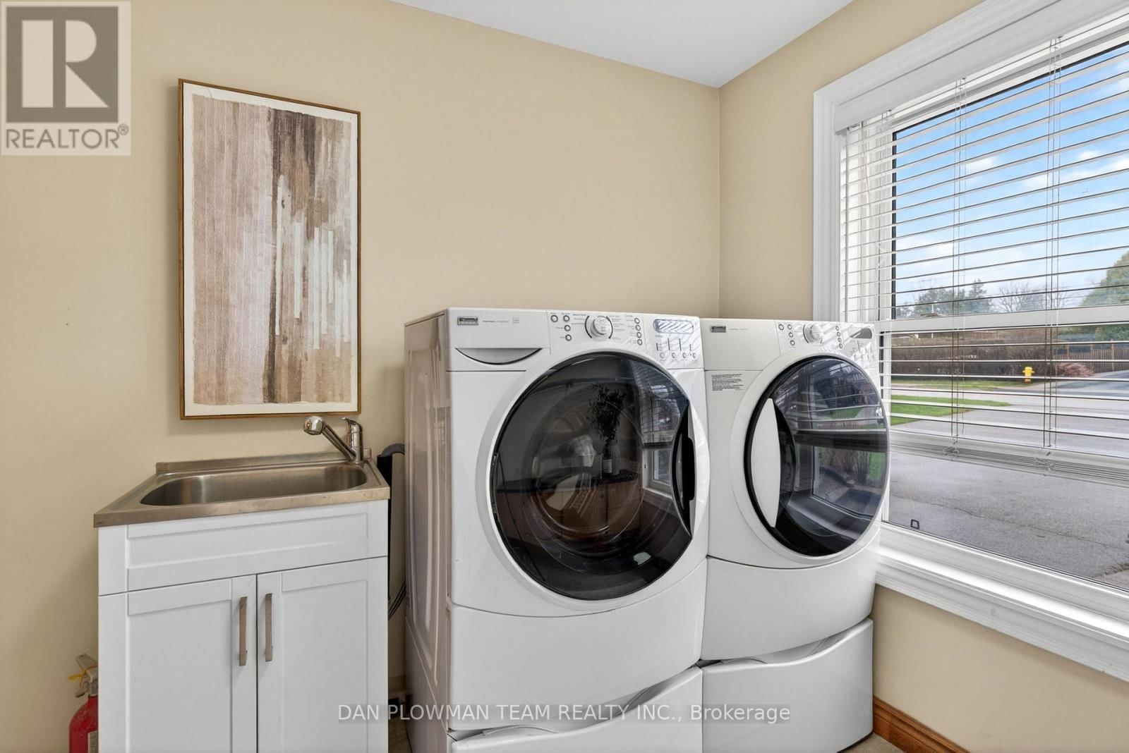 357 POWELL ROAD Image 19