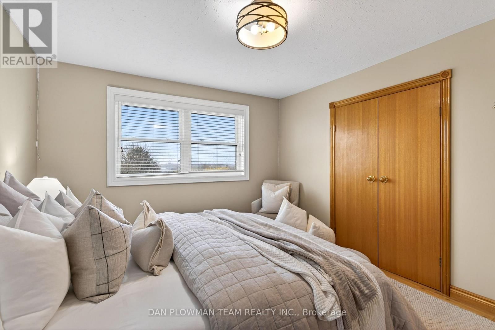 357 POWELL ROAD Image 28