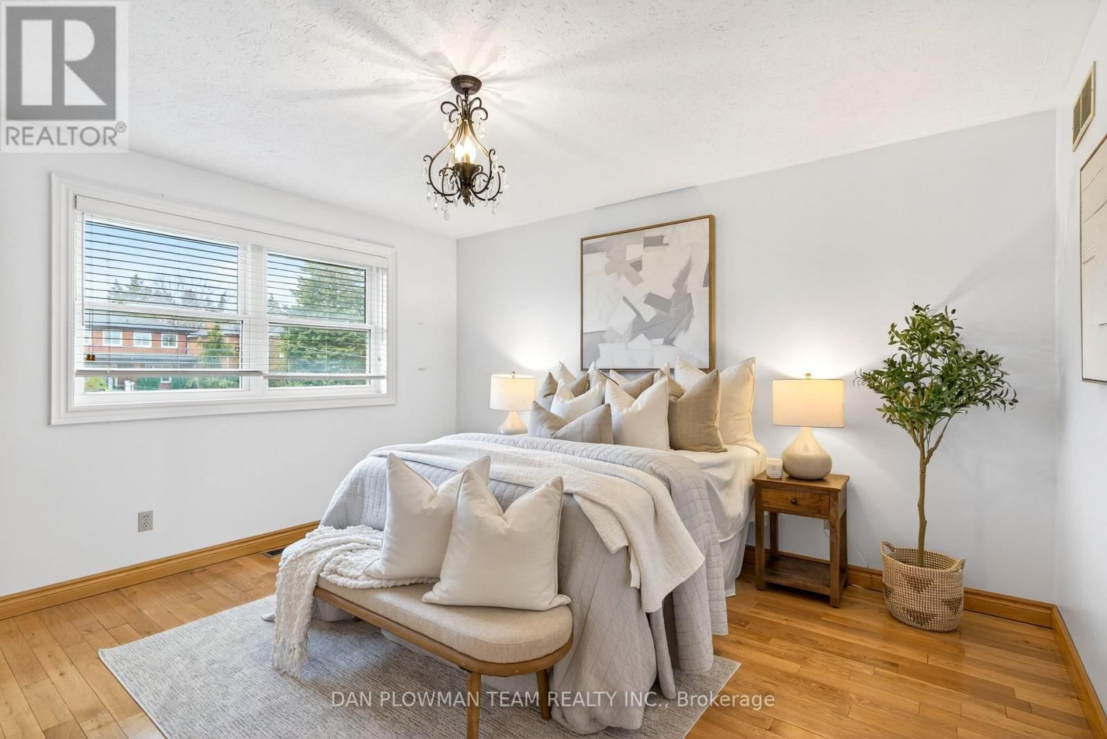 357 POWELL ROAD Image 29