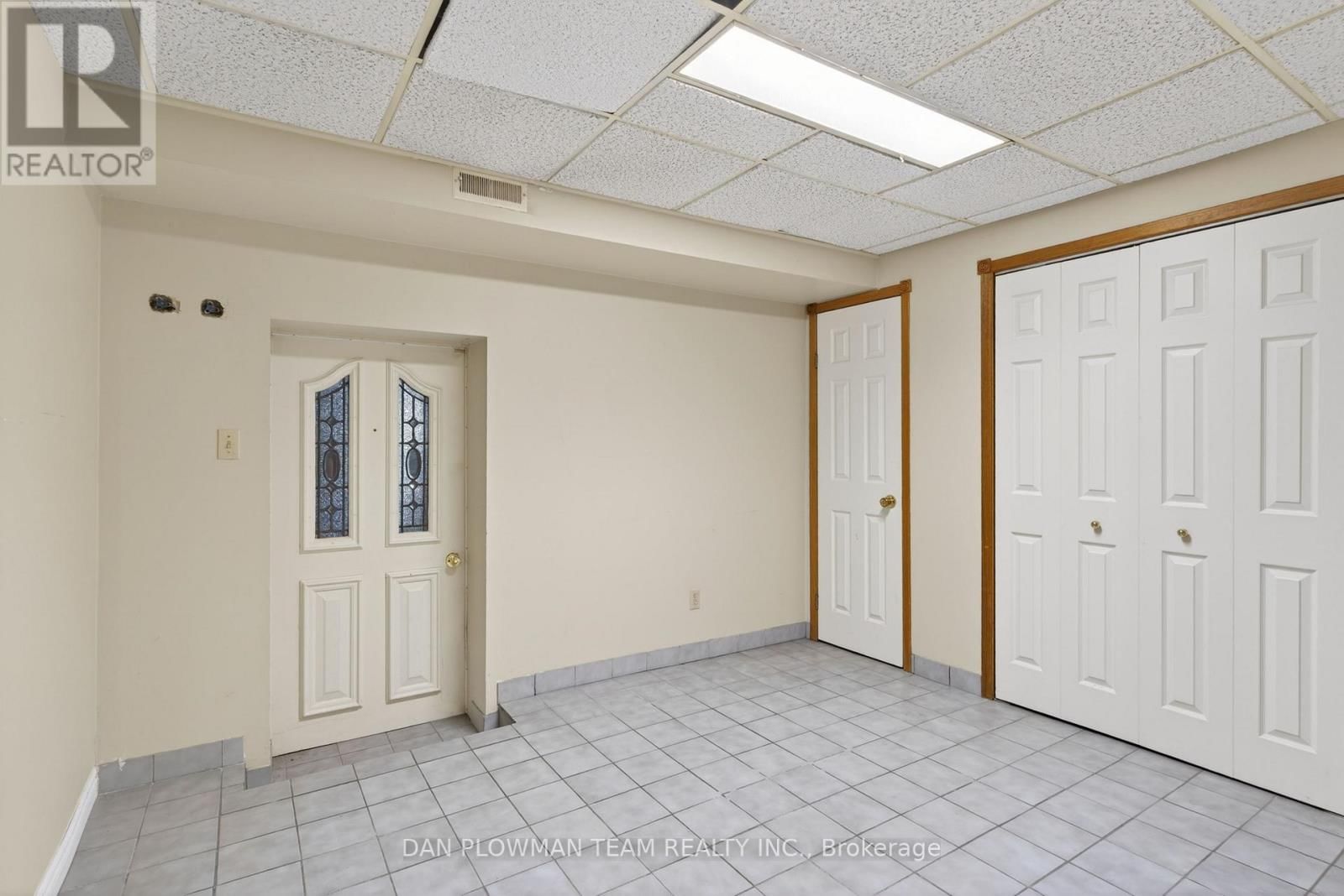 357 POWELL ROAD Image 39