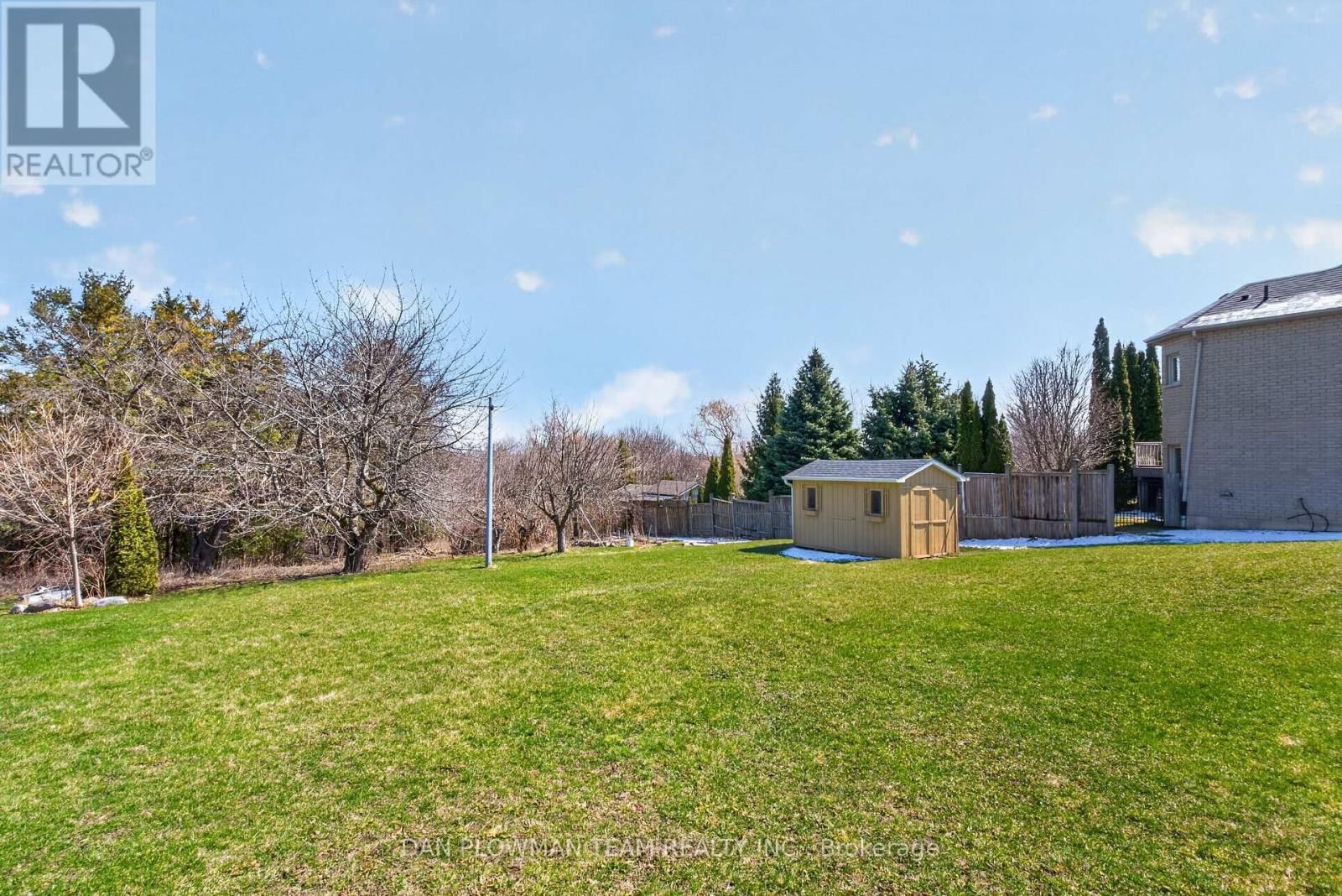 357 POWELL ROAD Image 44