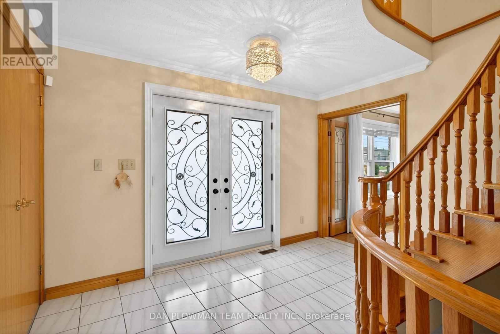 357 POWELL ROAD Image 5