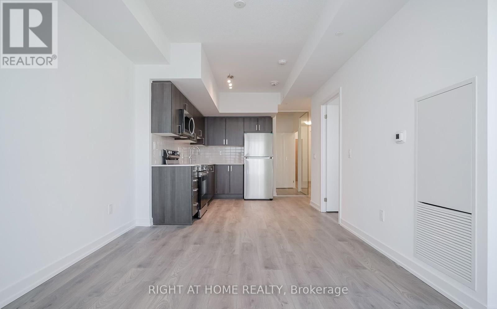 2803 - 1435 CELEBRATION DRIVE Image 10