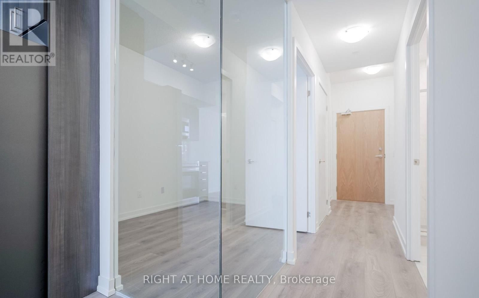 2803 - 1435 CELEBRATION DRIVE Image 7