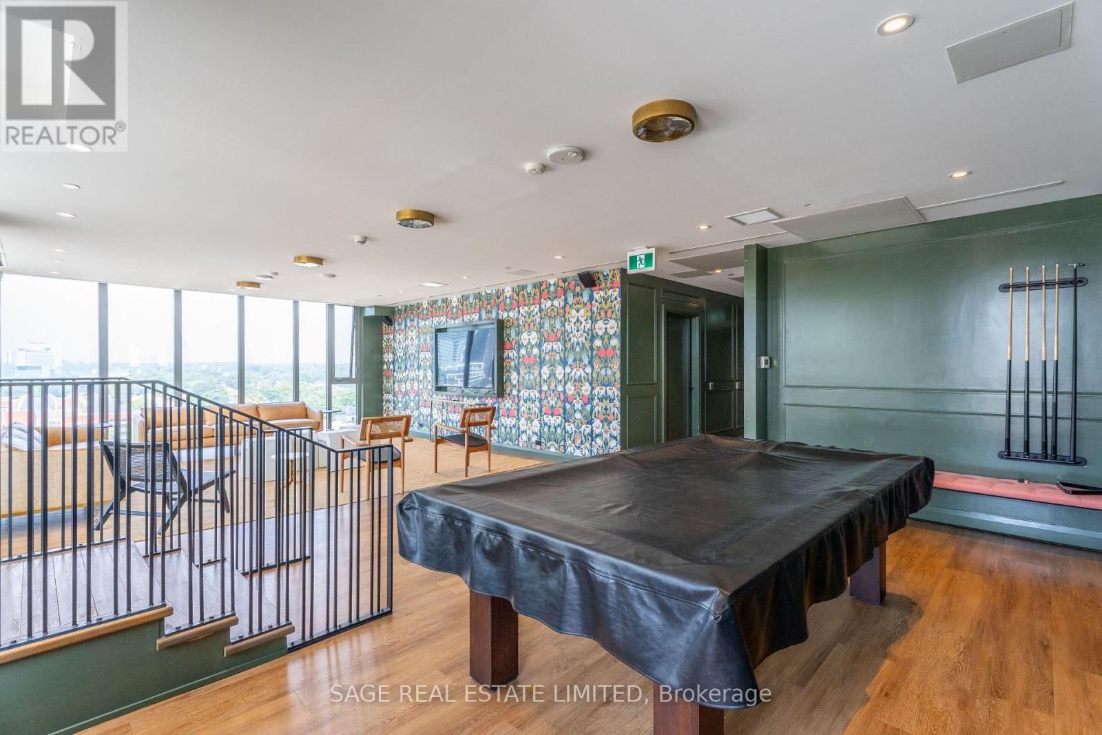 1102 - 15 BASEBALL PLACE Image 27