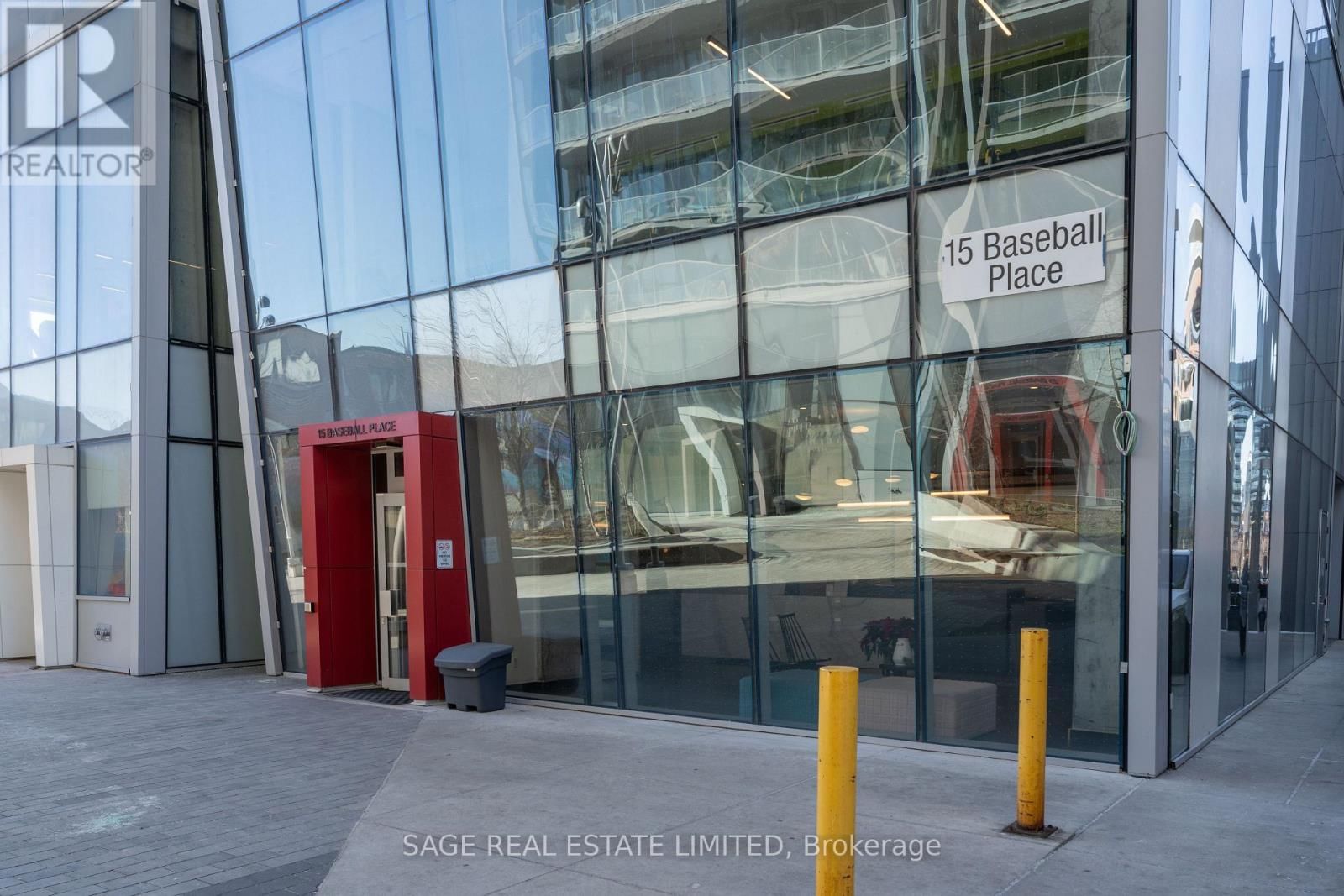 1102 - 15 BASEBALL PLACE Image 29