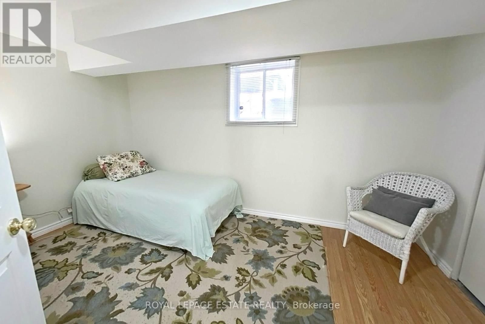 130 WILLIAM STEPHENSON DRIVE Image 30