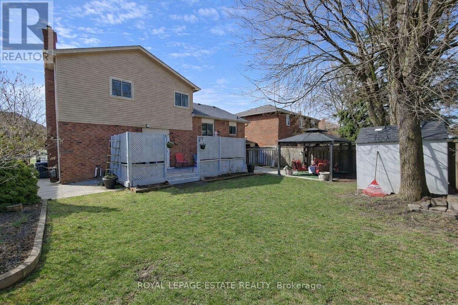 130 WILLIAM STEPHENSON DRIVE Image 36