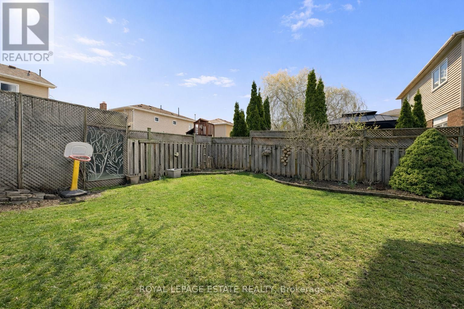 130 WILLIAM STEPHENSON DRIVE Image 40