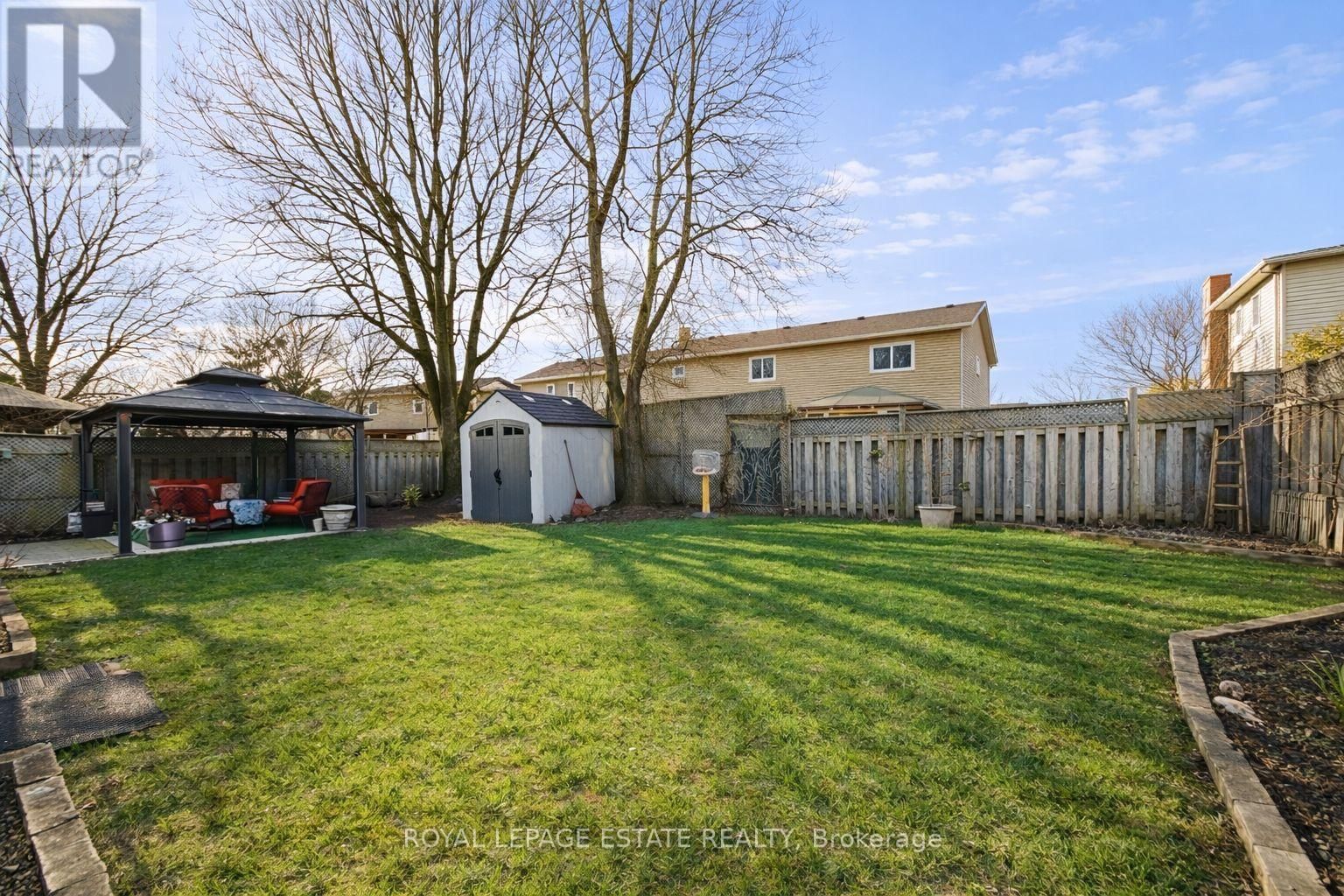 130 WILLIAM STEPHENSON DRIVE Image 41