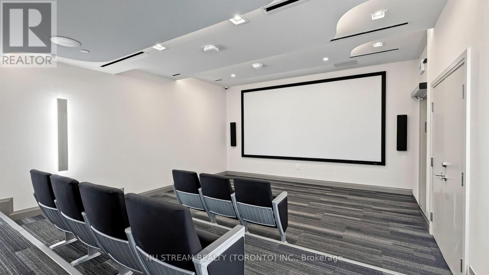 2109 - 20 MEADOWGLEN PLACE Image 30