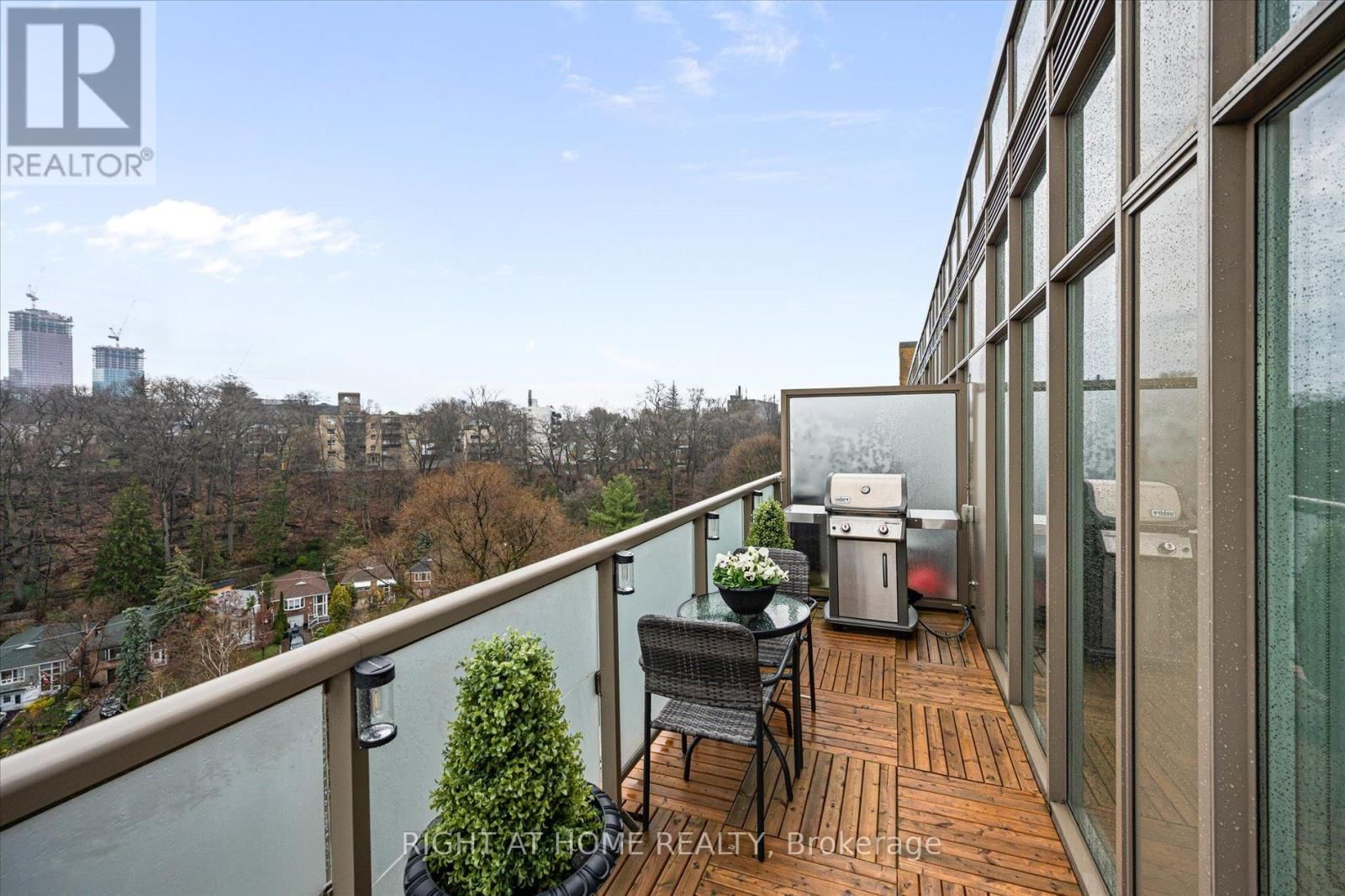 601 - 580 KINGSTON ROAD Image 10