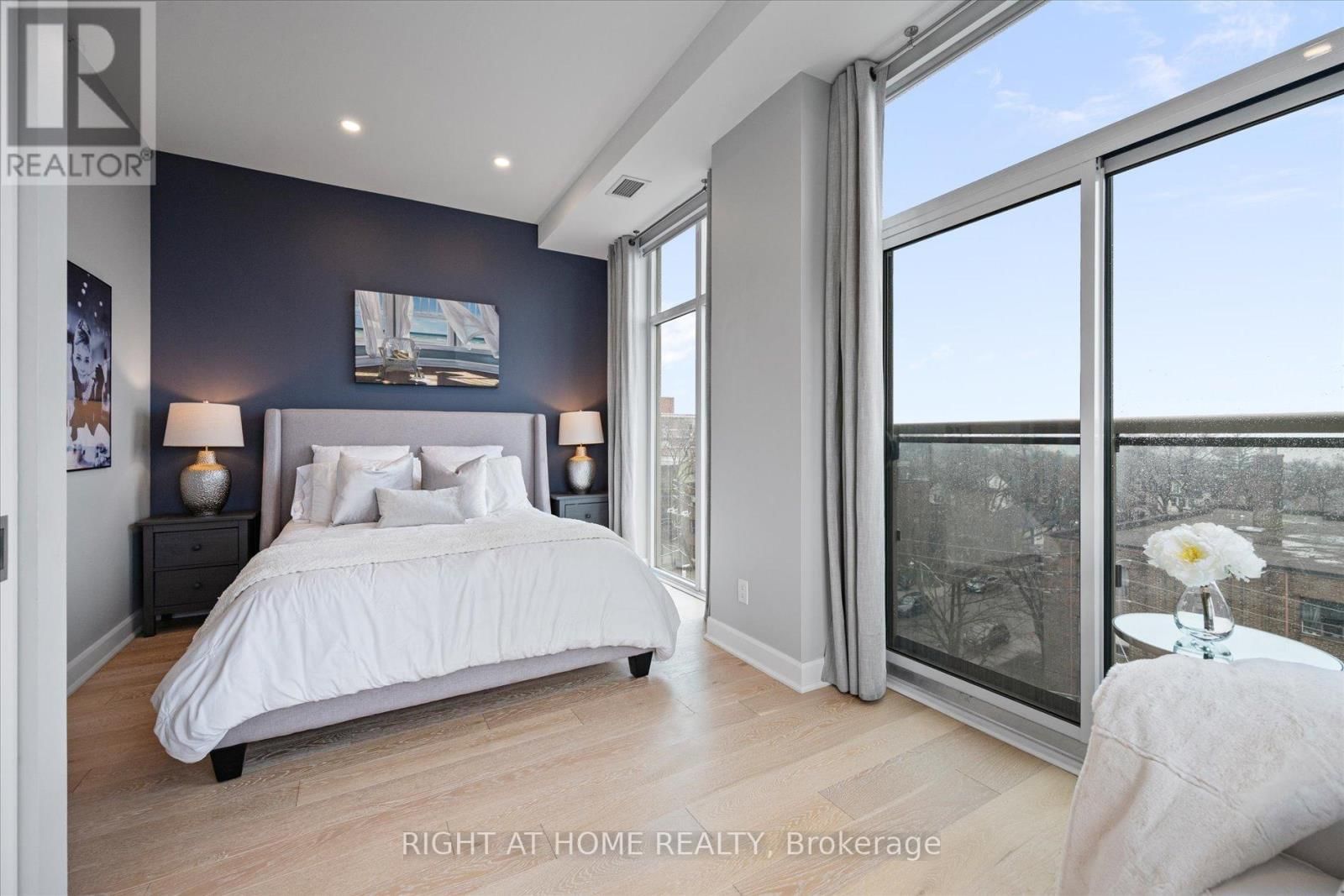 601 - 580 KINGSTON ROAD Image 14