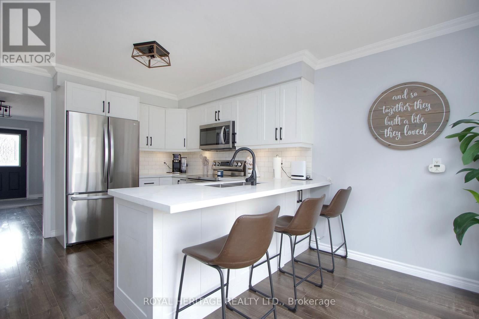 11 GLANVILLE CRESCENT Image 13