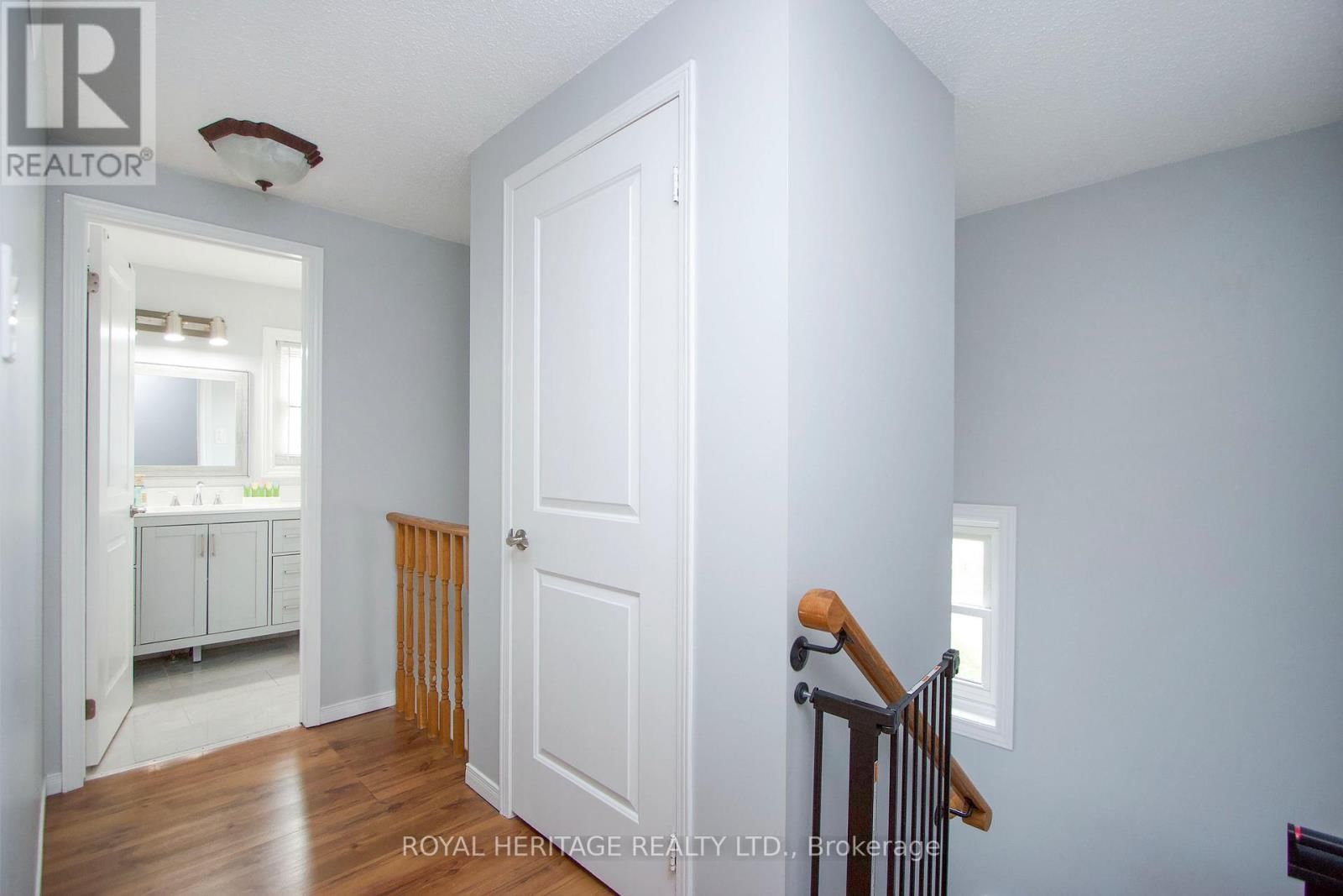 11 GLANVILLE CRESCENT Image 18