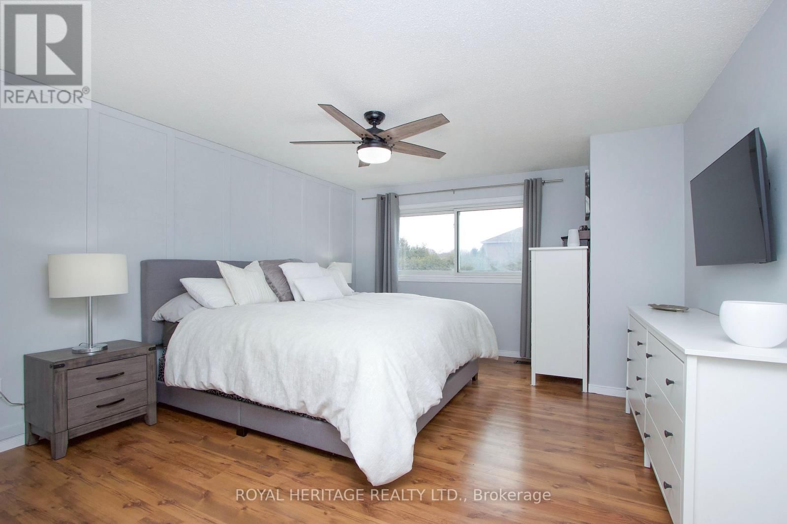 11 GLANVILLE CRESCENT Image 19