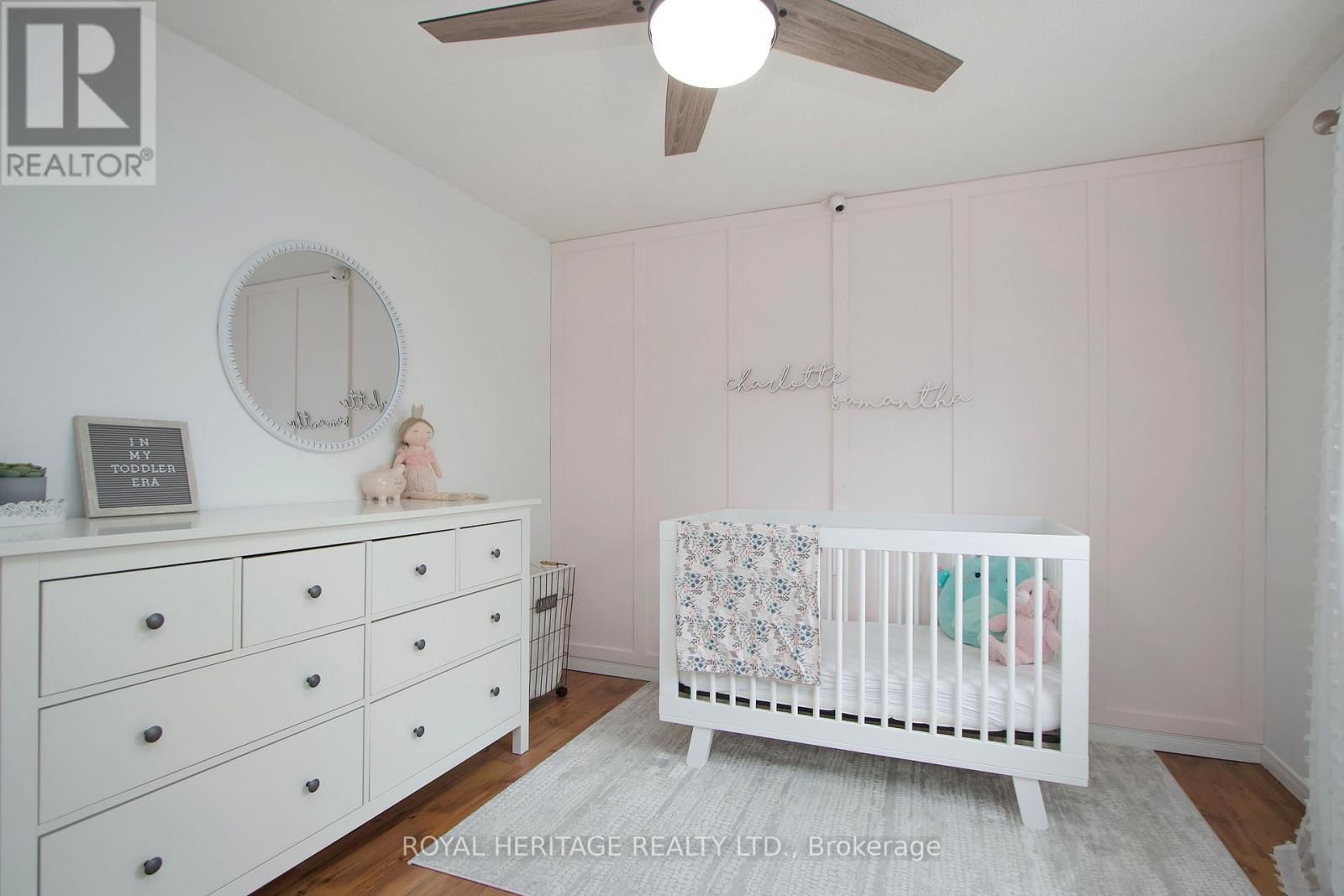 11 GLANVILLE CRESCENT Image 23