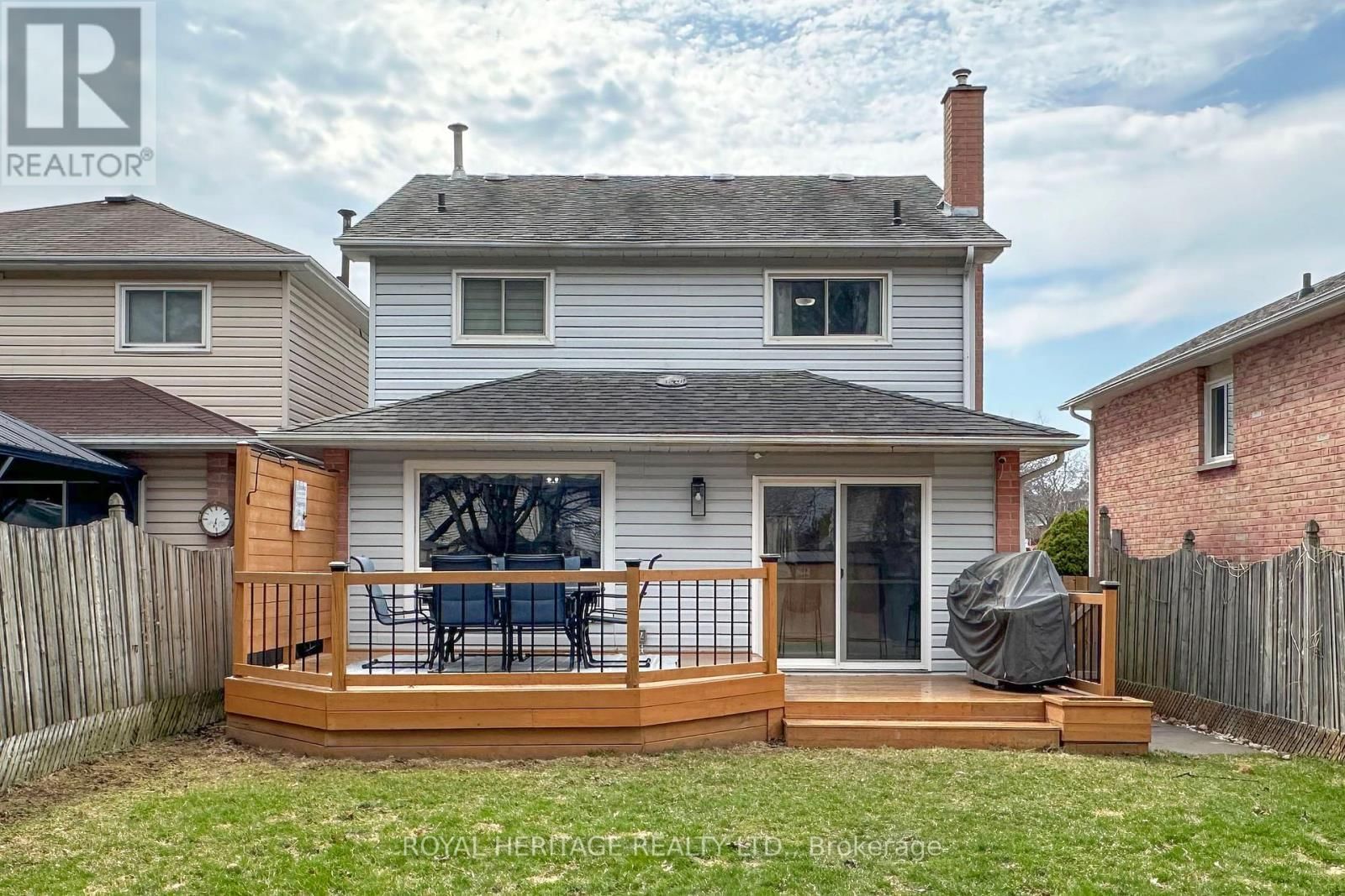 11 GLANVILLE CRESCENT Image 33