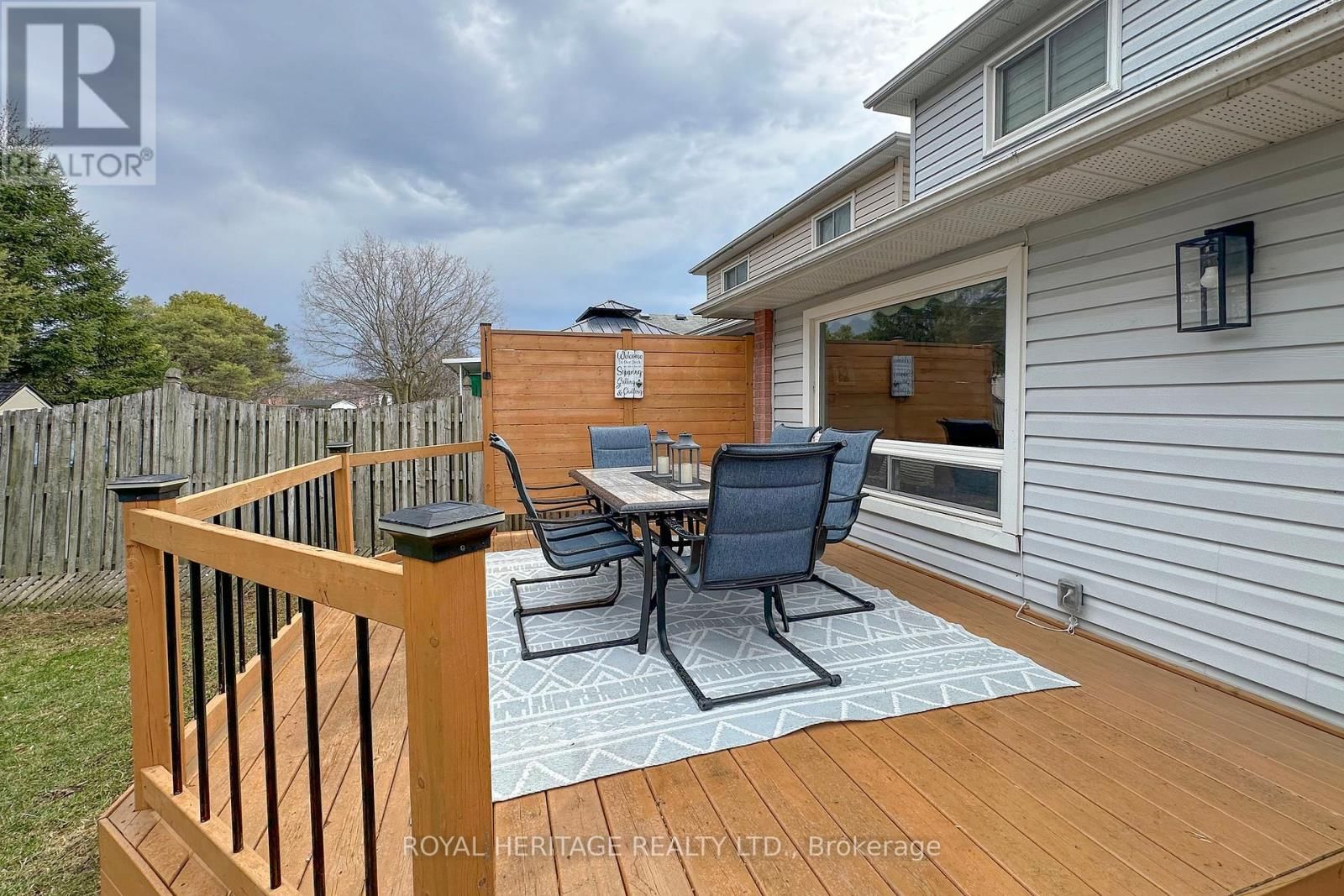 11 GLANVILLE CRESCENT Image 37