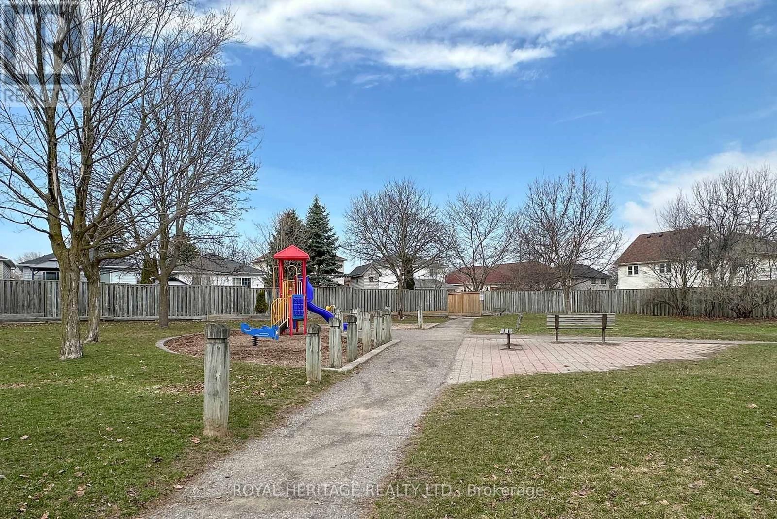 11 GLANVILLE CRESCENT Image 41