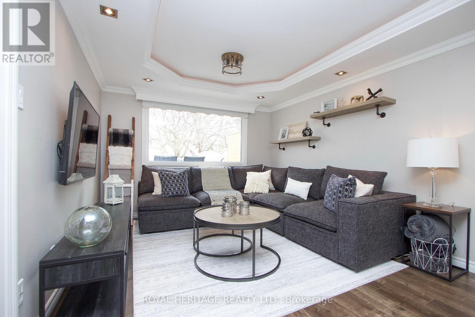 11 GLANVILLE CRESCENT Image 8