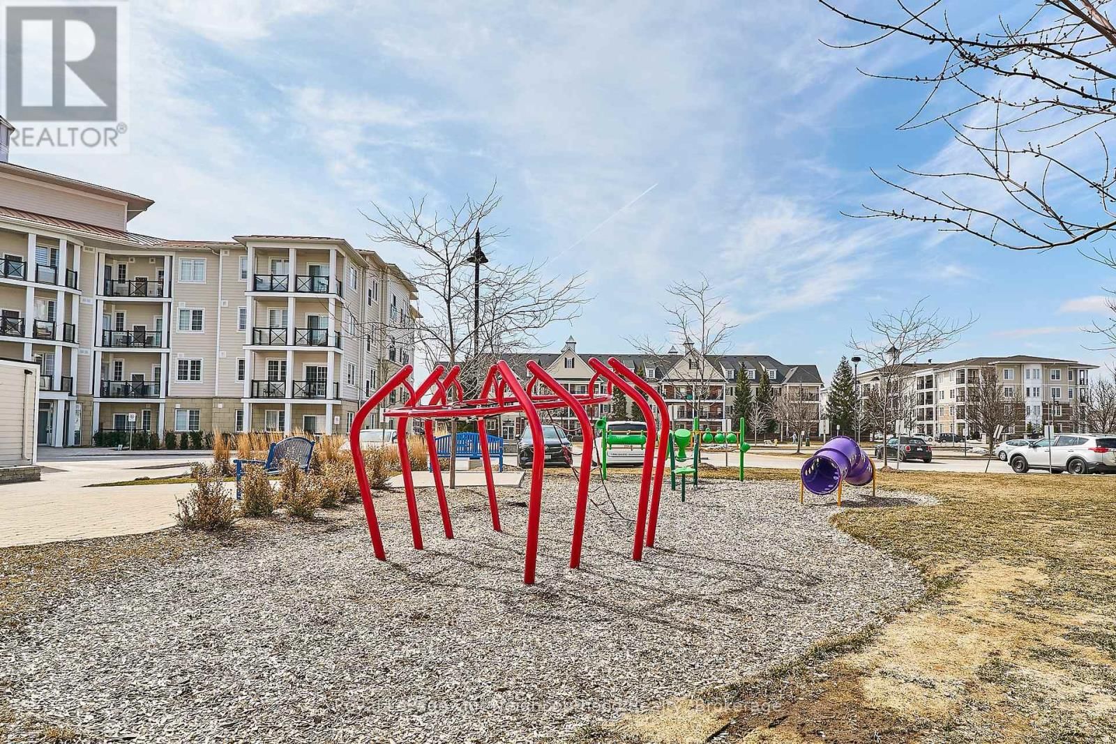 316 - 80 SHIPWAY AVENUE Image 4