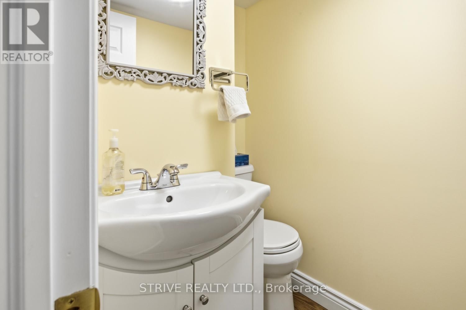 447 RIDGEWAY AVENUE Image 14