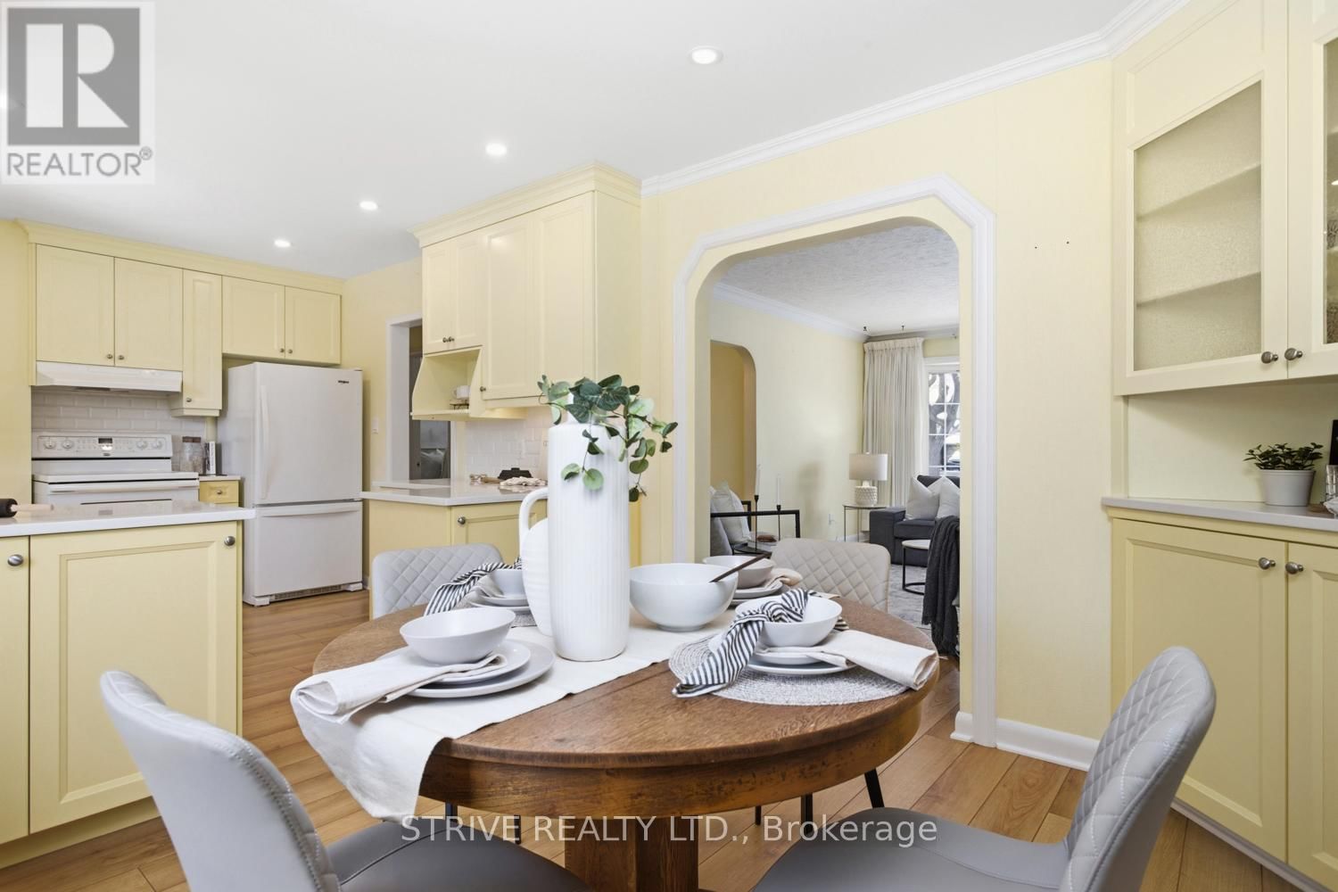 447 RIDGEWAY AVENUE Image 6