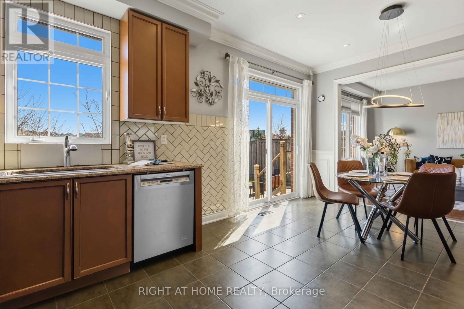 1649 QUAIL RUN DRIVE Image 12