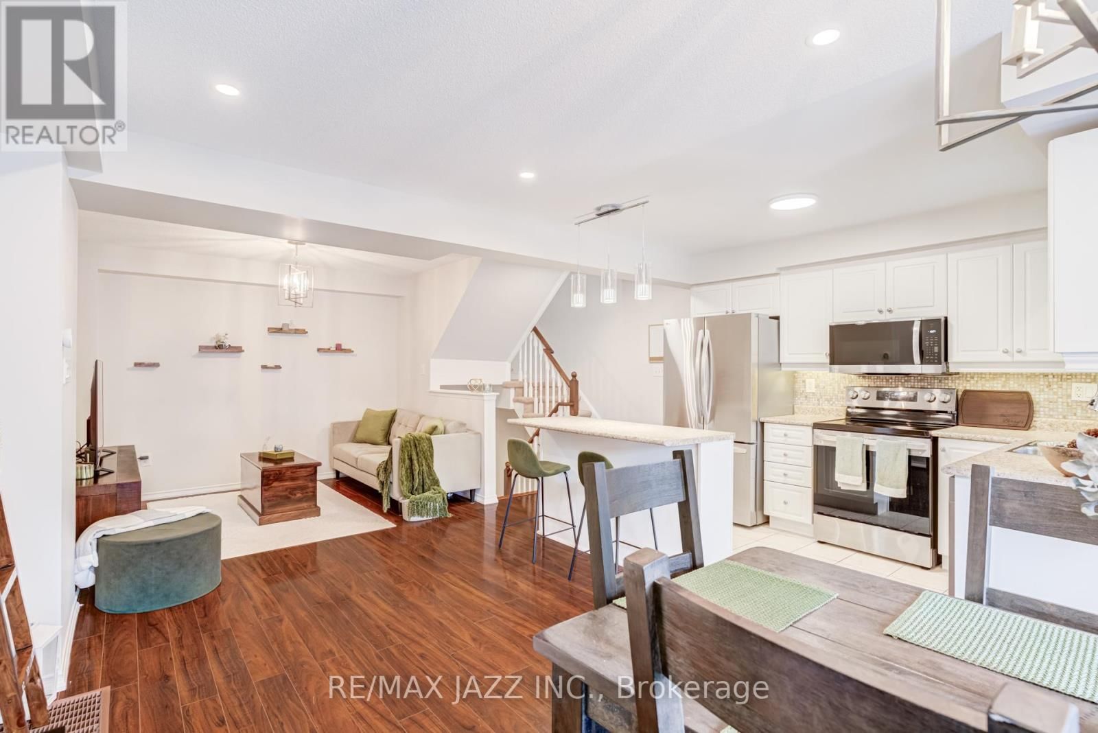 16 CLOWES STREET Image 11