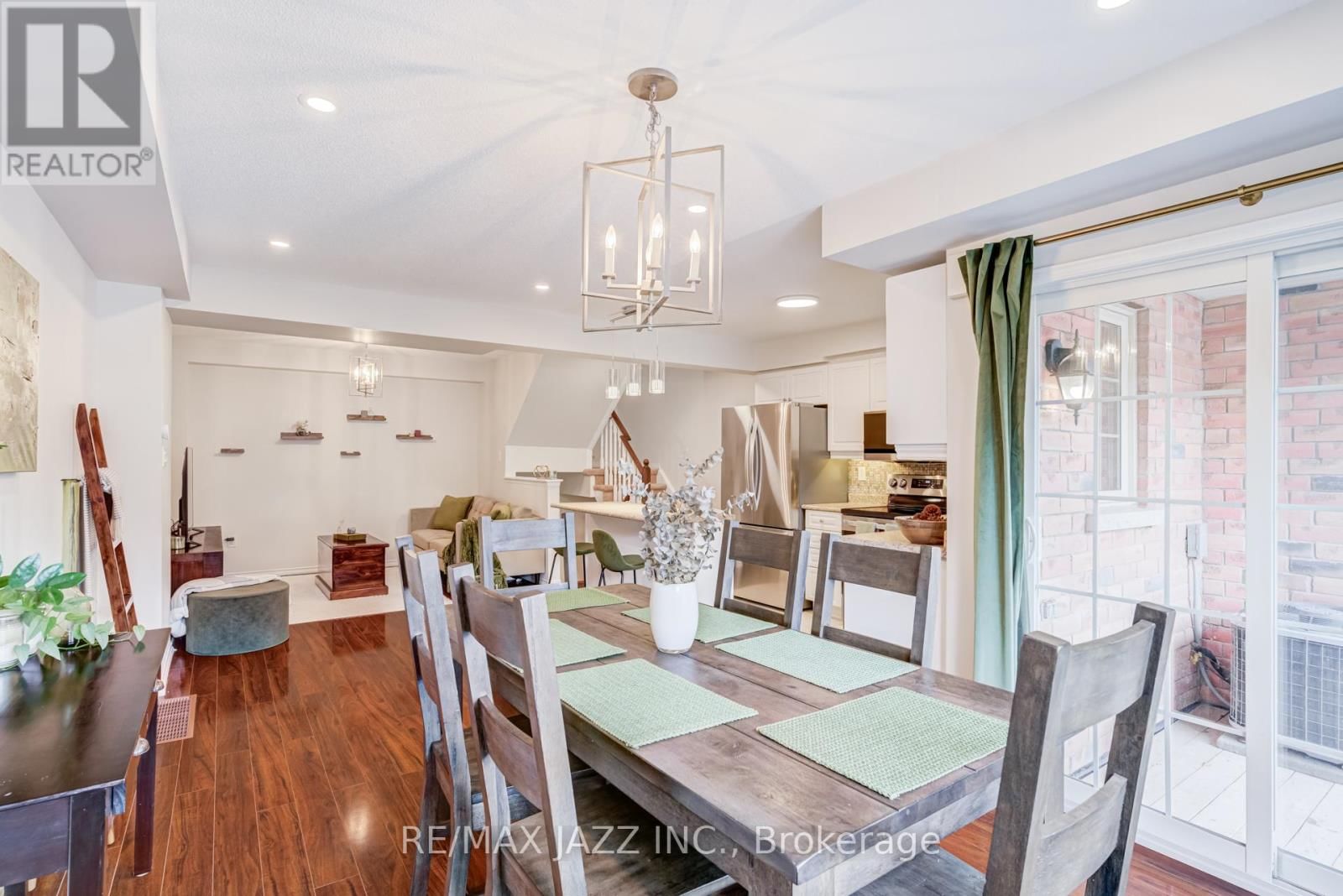 16 CLOWES STREET Image 22