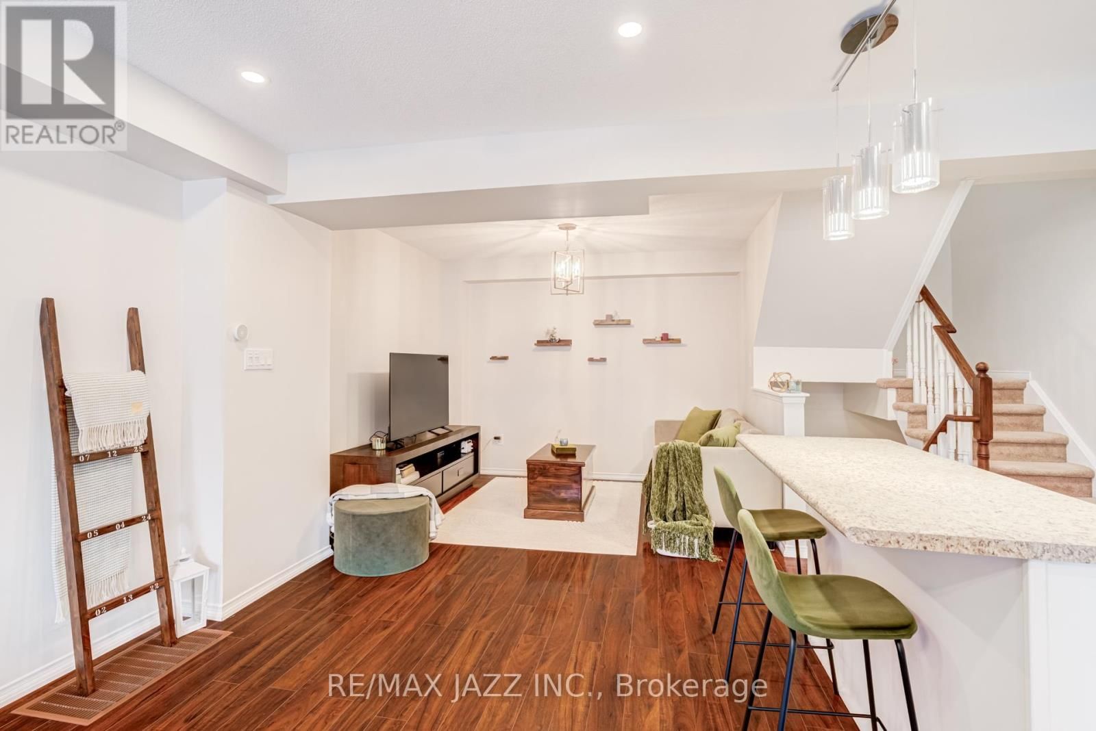 16 CLOWES STREET Image 23