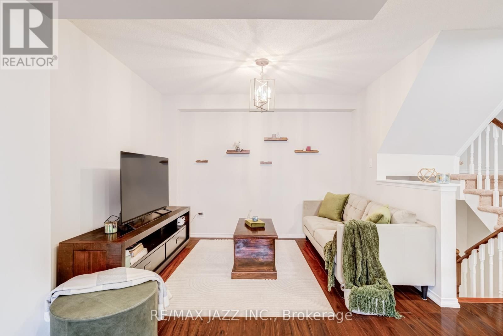 16 CLOWES STREET Image 26